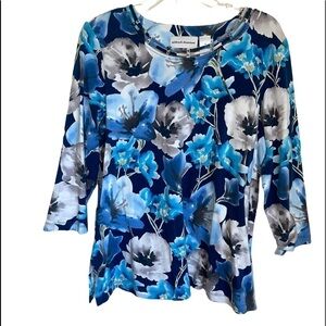 Alfred Dunner Floral Embellished Top. Size Medium